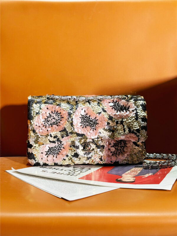 CC limited edition CF sequin bag - Image 7