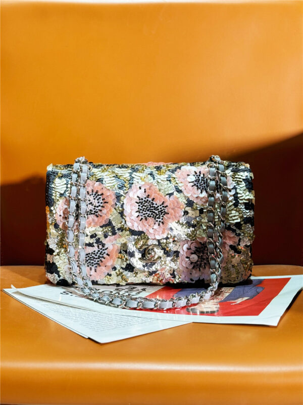 CC limited edition CF sequin bag - Image 8