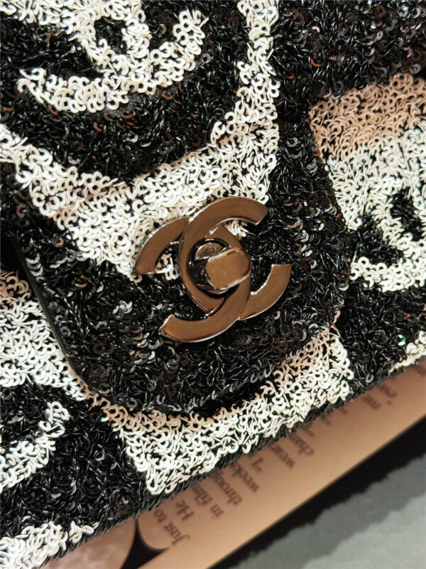 CC Panda sequin CF bag - Image 3