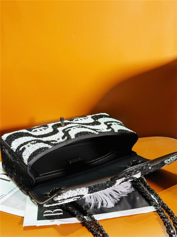 CC Panda sequin CF bag - Image 4