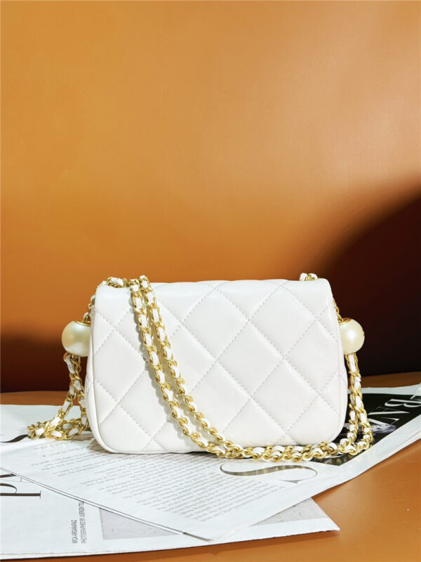 CC Pearl White Classic CF Bag Small - Image 3
