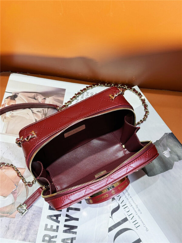 CC Wine Red Camera Bag - Image 3