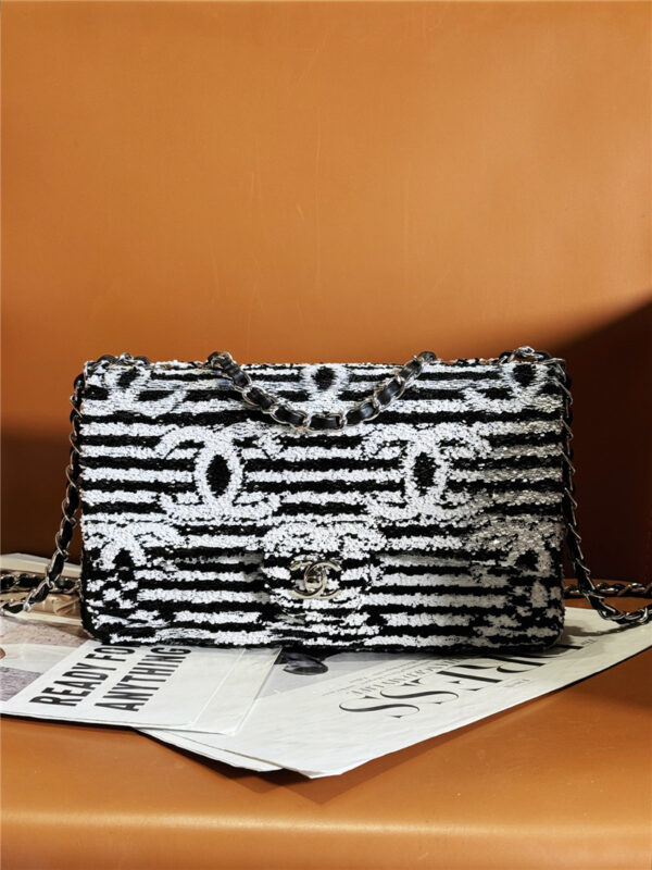 Chanel Sequin CF bag - Image 4
