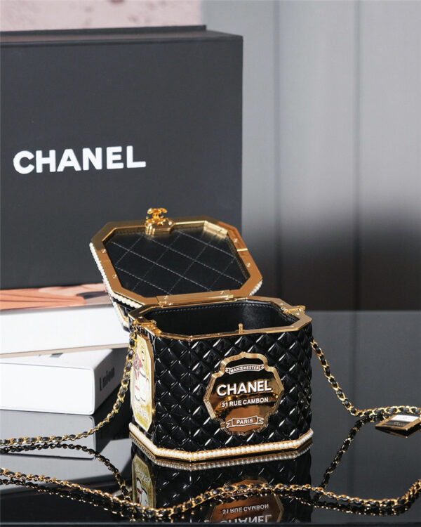 CC Tea Box Minaudiere box - Image 2