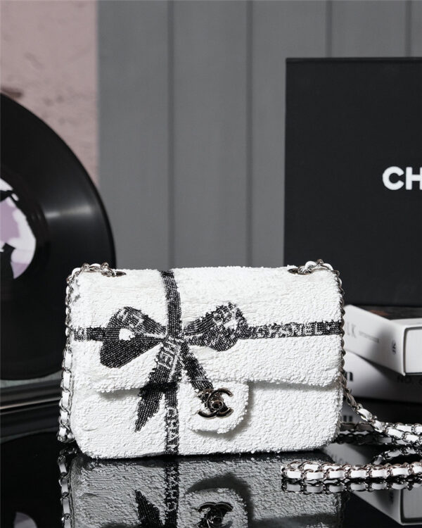 CC bow sequin cf bag
