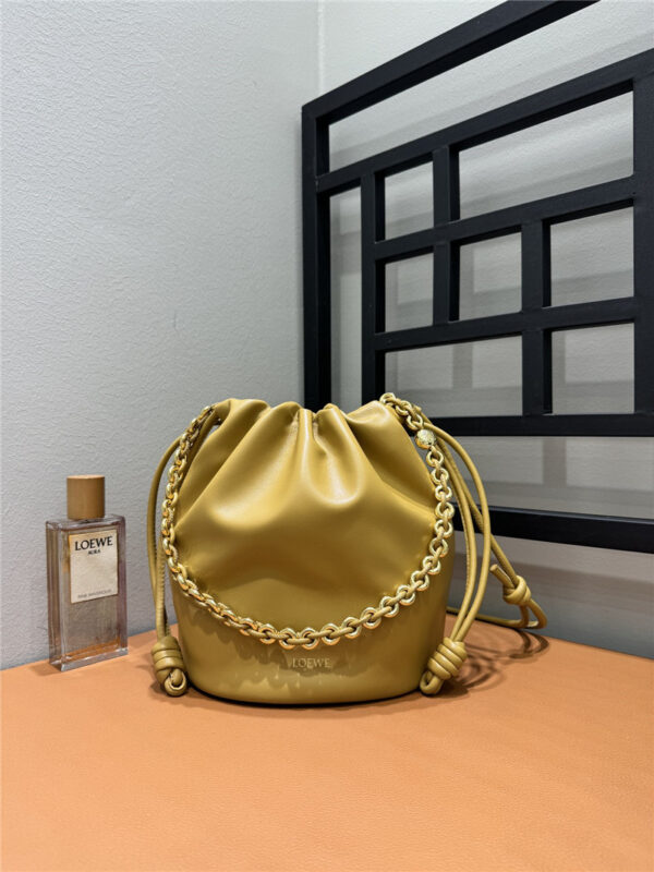 Loewe Flamenco Leather Shoulder Bag - Image 3