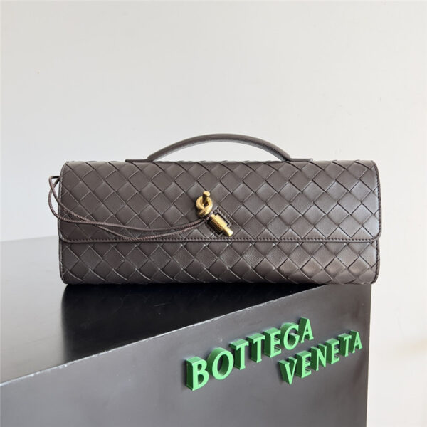 bottega veneta andiamo clutch - Image 4