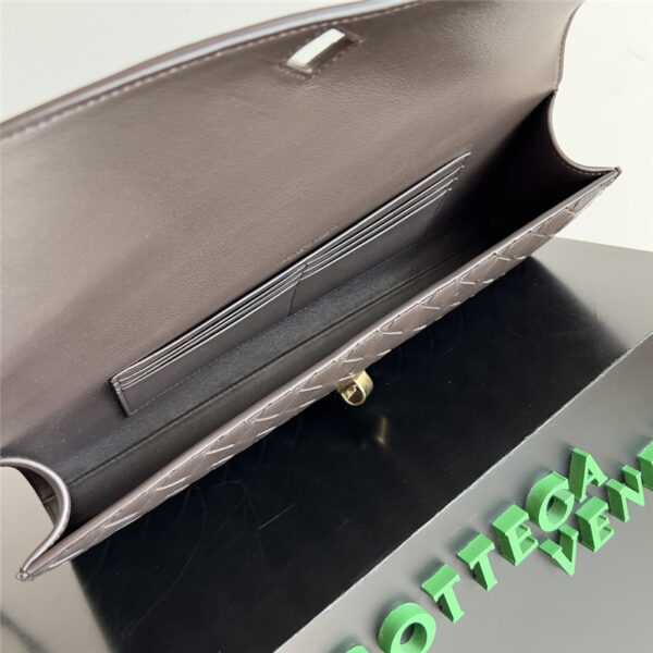 bottega veneta andiamo clutch - Image 8