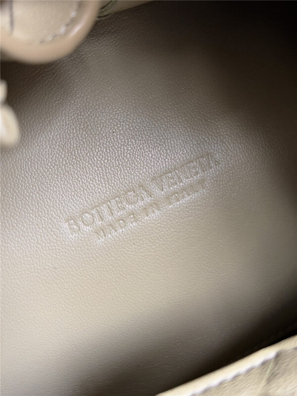 Bottega Veneta Small Andiamo Parachute Bag in Green - Image 3