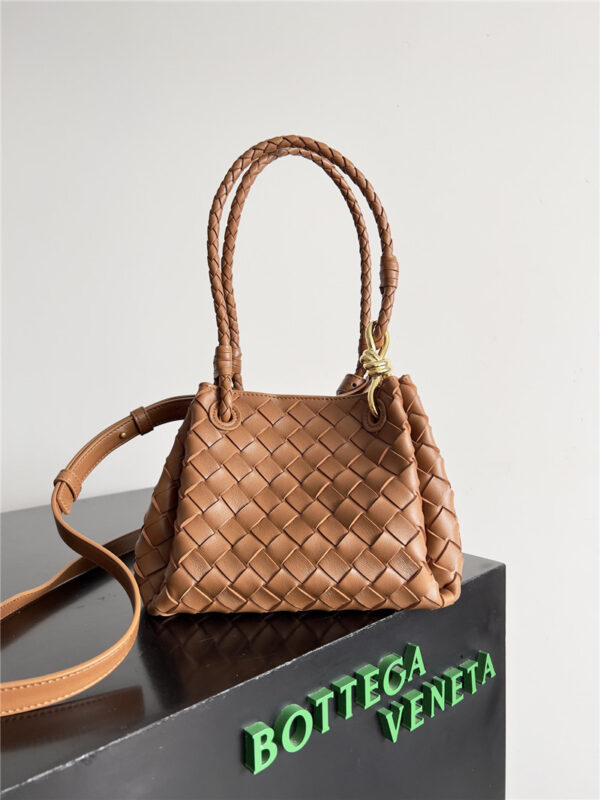 Bottega Veneta Small Andiamo Parachute Bag in Apricot - Image 3