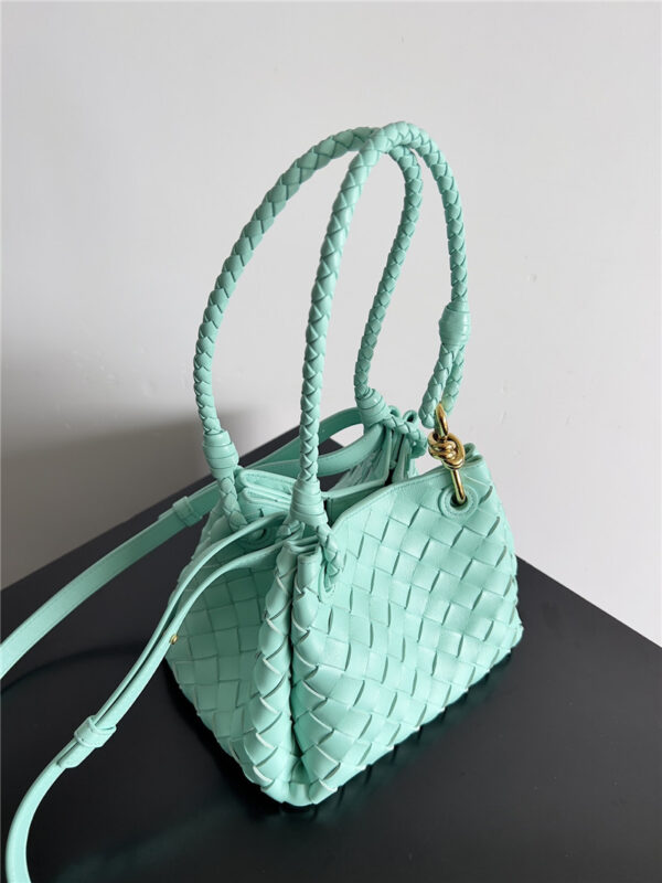 Bottega Veneta Small Andiamo Parachute Bag in Blue - Image 2