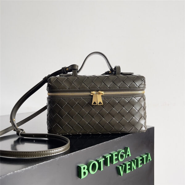 bottega veneta woven zip crossbody bag - Image 6