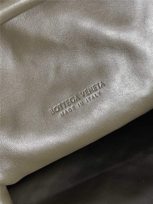 bottega veneta lauren clutch - Image 4