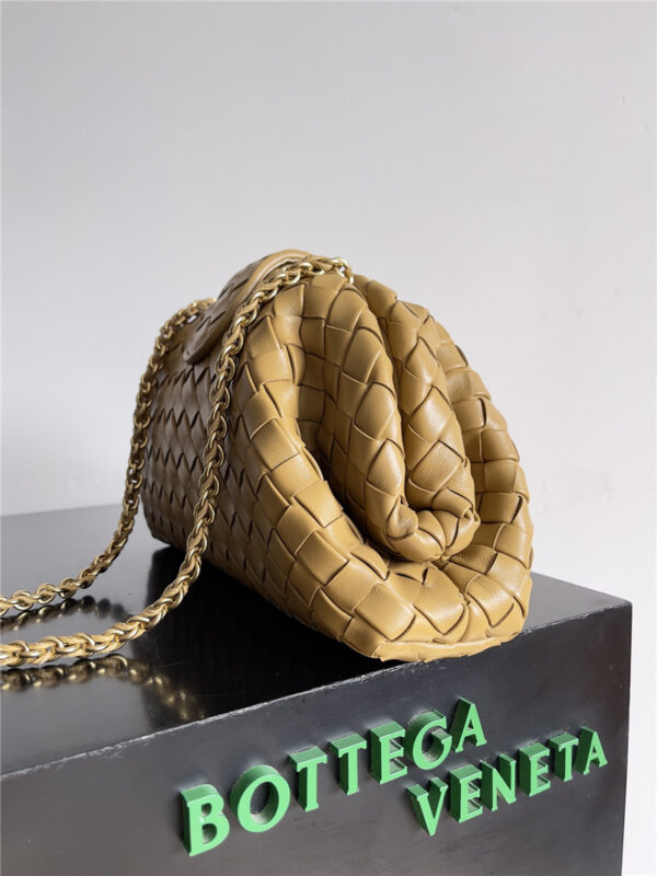 bottega veneta lauren clutch - Image 3