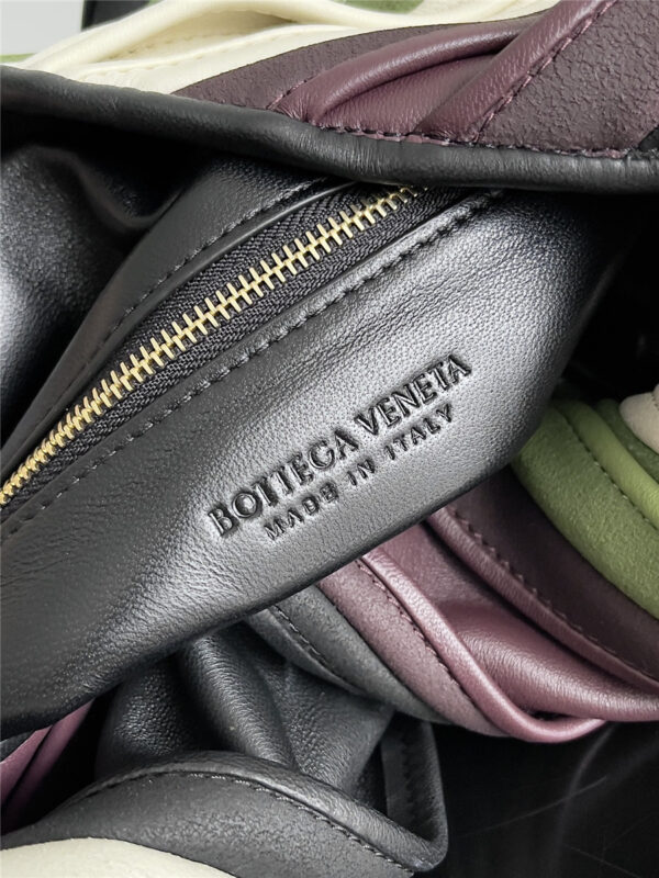 Bottega Veneta Hop Large Leather Tote Bag - Image 3