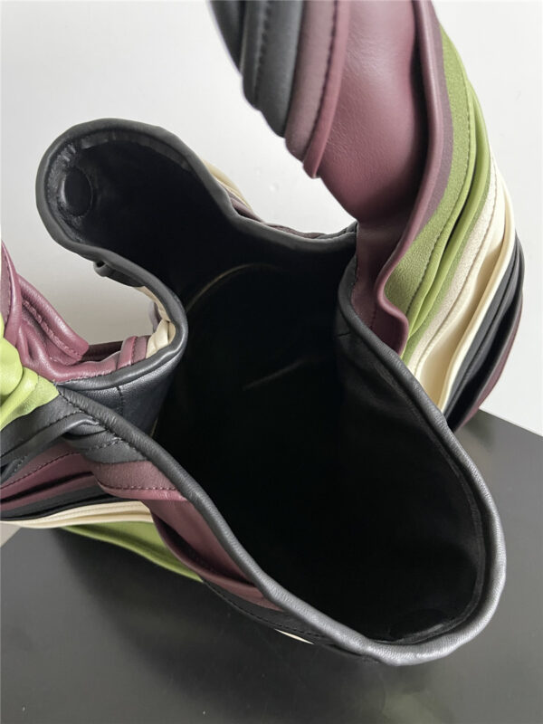 Bottega Veneta Hop Large Leather Tote Bag - Image 5
