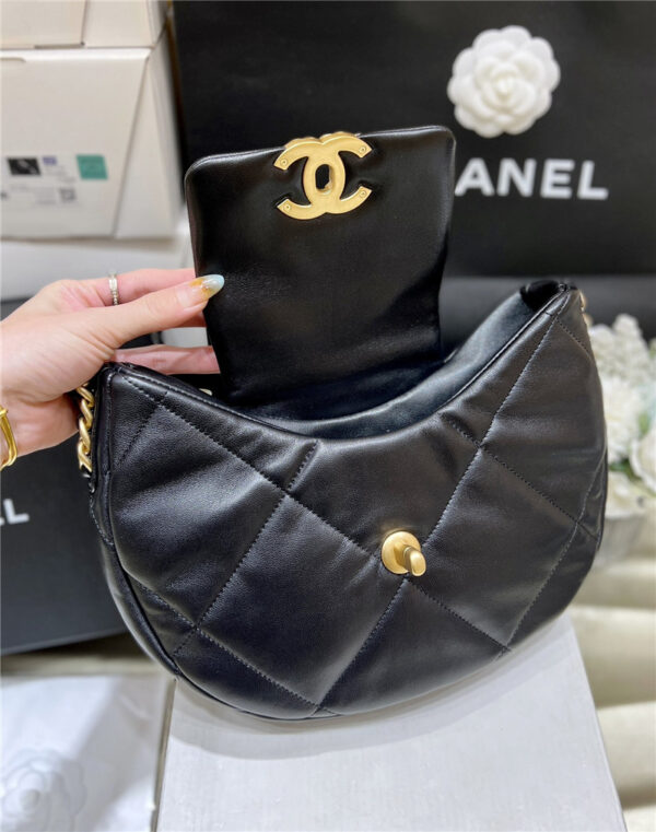 CC logo 19 bag hobo bag - Image 5