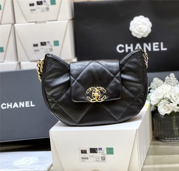 CC logo 19 bag hobo bag - Image 9