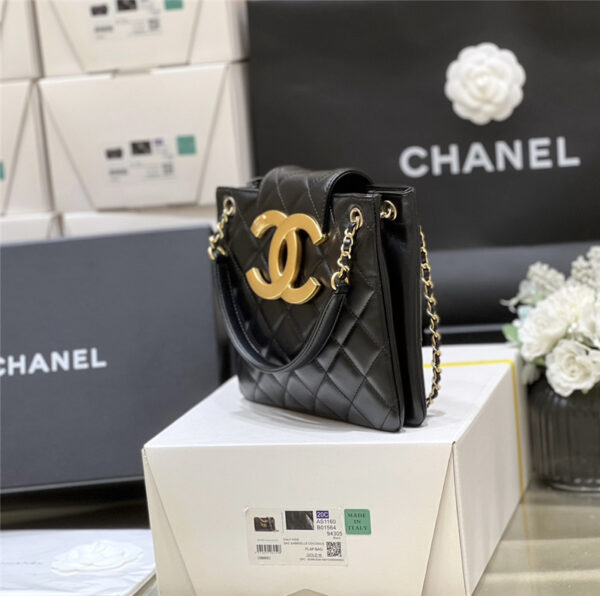 CC CC Logo Tote Hobo Bag - Image 2