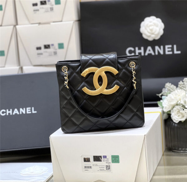 CC CC Logo Tote Hobo Bag - Image 7