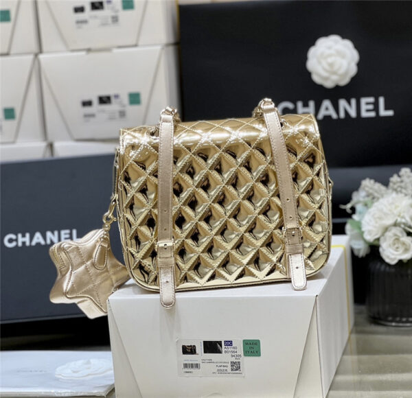 CC patent leather gold double backpack - Image 7