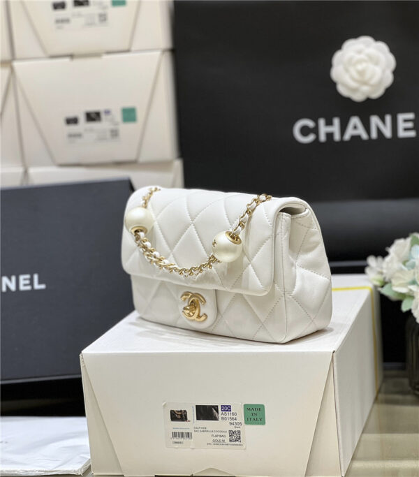 CC Logo Pearl Chain Bag - Image 3