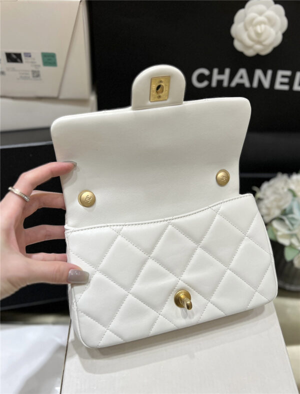 CC Logo Pearl Chain Bag - Image 4