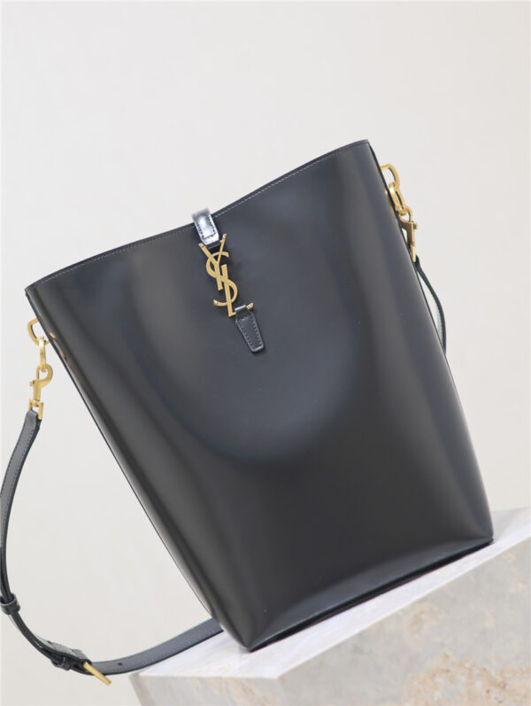 ysl le5a7 hobo bag