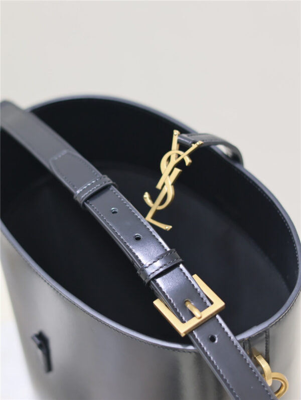 ysl le5a7 hobo bag - Image 4