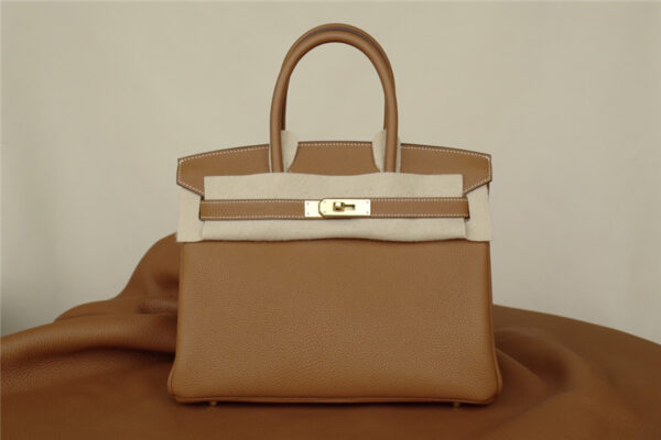 hermes Birkin 30cm togo leather with gold hardware - Image 4