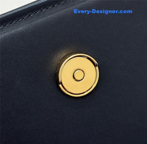 Fendi Women’s Pink C’mon Small Bag - Image 3
