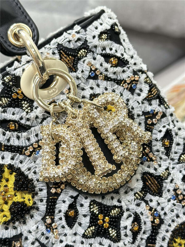 Lady Dior limited edition embroidered bead bag - Image 6