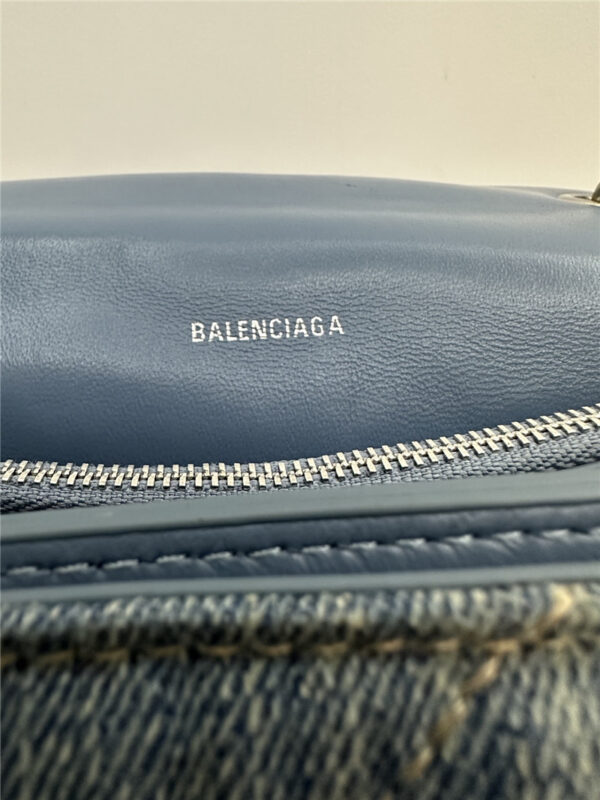 balenciaga crush medium chain bag - Image 5