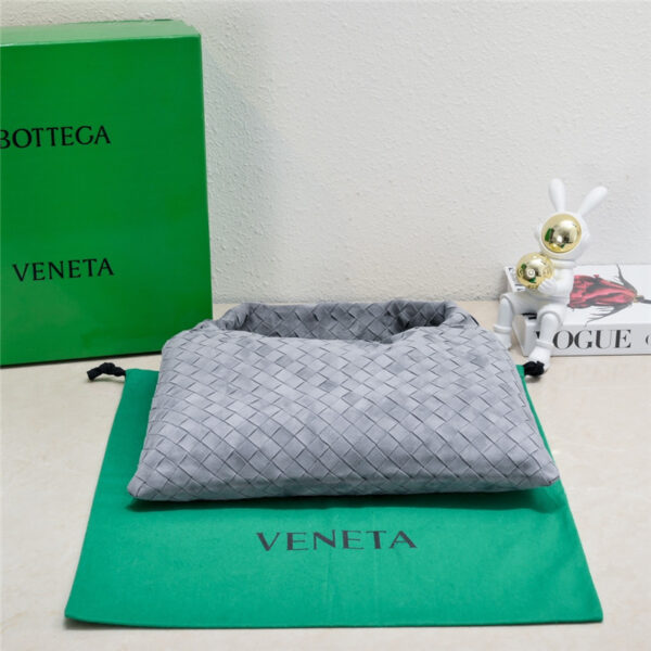 Bottega Veneta nubuck leather hop bag - Image 3