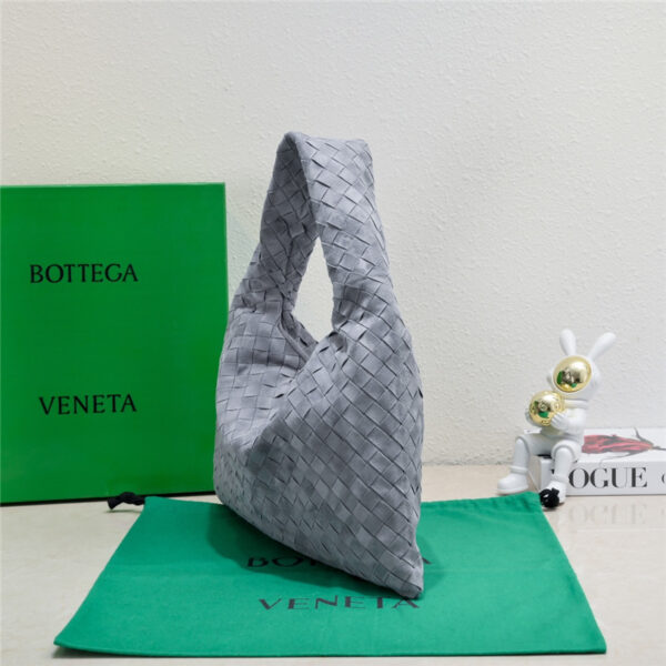 Bottega Veneta nubuck leather hop bag - Image 9