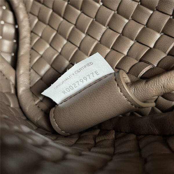 Bottega Veneta mini cobble shoulder bag - Image 2