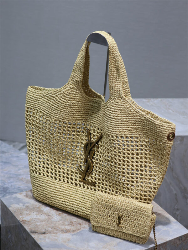 ysl Icare maxi shopping tote bag - Image 7