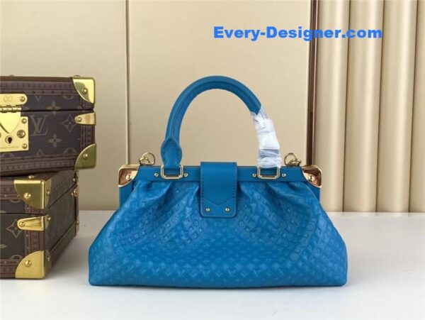 louis vuitton lv monogram clutch bag - Image 3