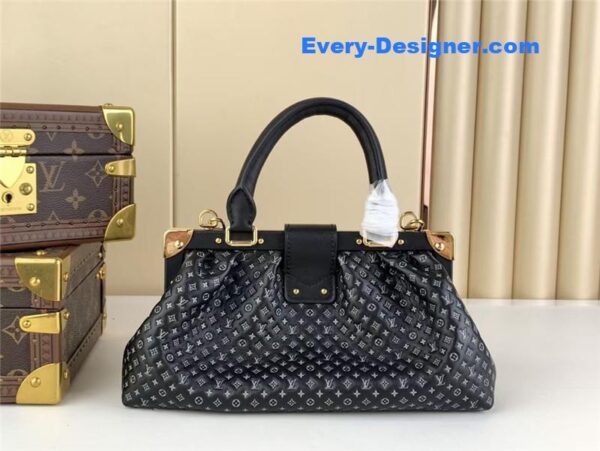 louis vuitton lv monogram clutch bag - Image 4