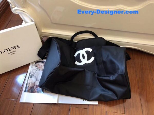 Chanel logo luggage bag - Image 4