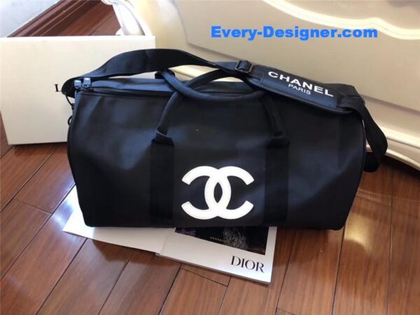 Chanel logo luggage bag - Image 2