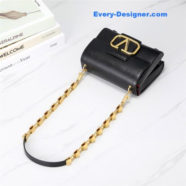 valentino V logo bag in grained calfskin - Image 7