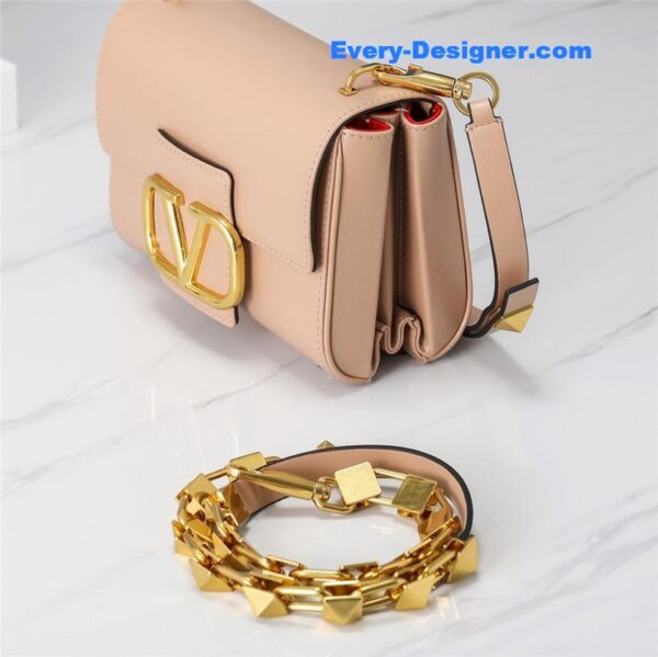 valentino V logo bag in grained calfskin - Image 8