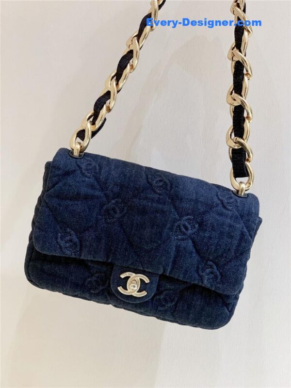 Chanel denim chain shoulder bag - Image 4