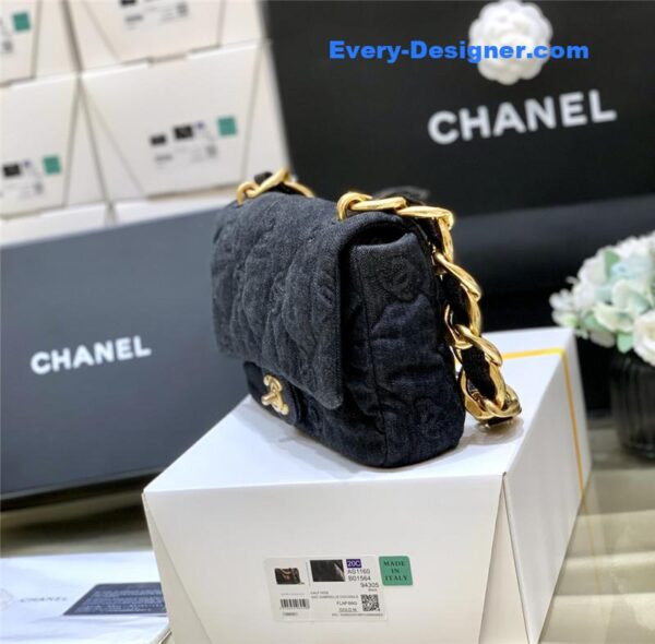 Chanel denim chain shoulder bag - Image 5