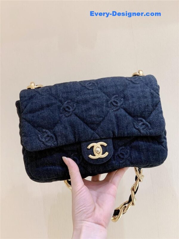 Chanel denim chain shoulder bag - Image 6