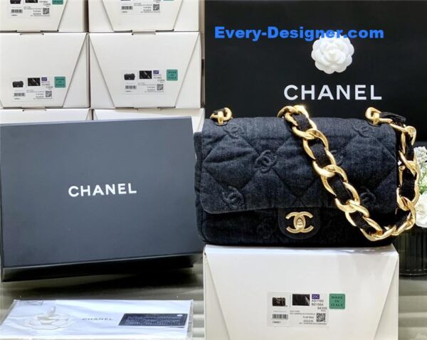 Chanel denim chain shoulder bag - Image 7