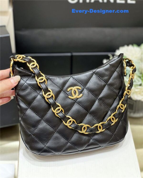 Chanel hobo hippie bag - Image 2