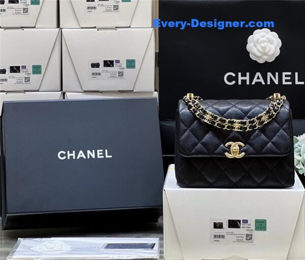 Chanel leather cf shoulder bag - Image 4