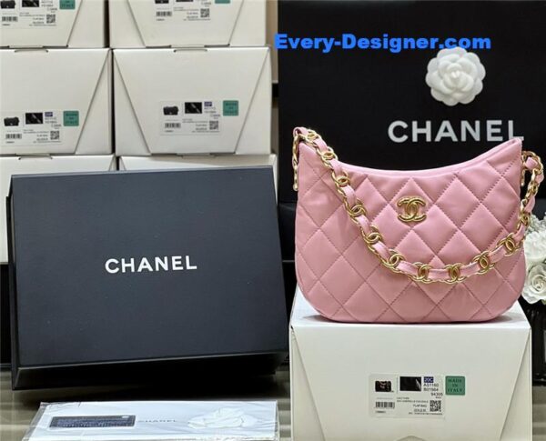 Chanel hobo hippie bag - Image 4
